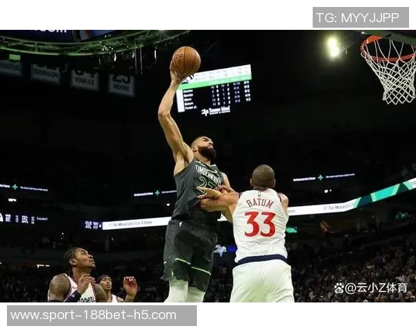 戈贝尔进攻低迷10罚仅中2次全场仅得10分13篮板表现令人失望