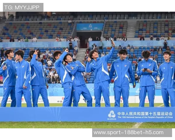 北京U18全运男篮首次全由本地高校球员组成李俊贤领衔青岛新签阵容 北京U18全运男篮首次全由本地高校球员组成李俊贤领衔青岛新签阵容